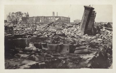 Nachwirkungen des Großen Kanto-Erdbebens, Japan, 1923 von Japanese Photographer